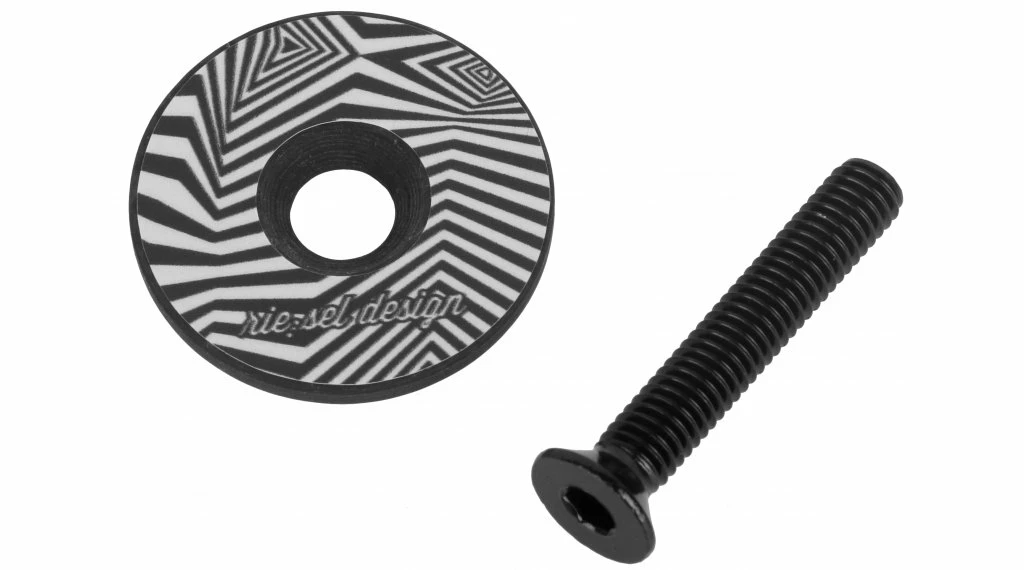 Riesel-design Riesel Design Stem:environ Ahead-casquette 2 Riesel-design Riesel Design Stem:environ Ahead-casquette – Image 2